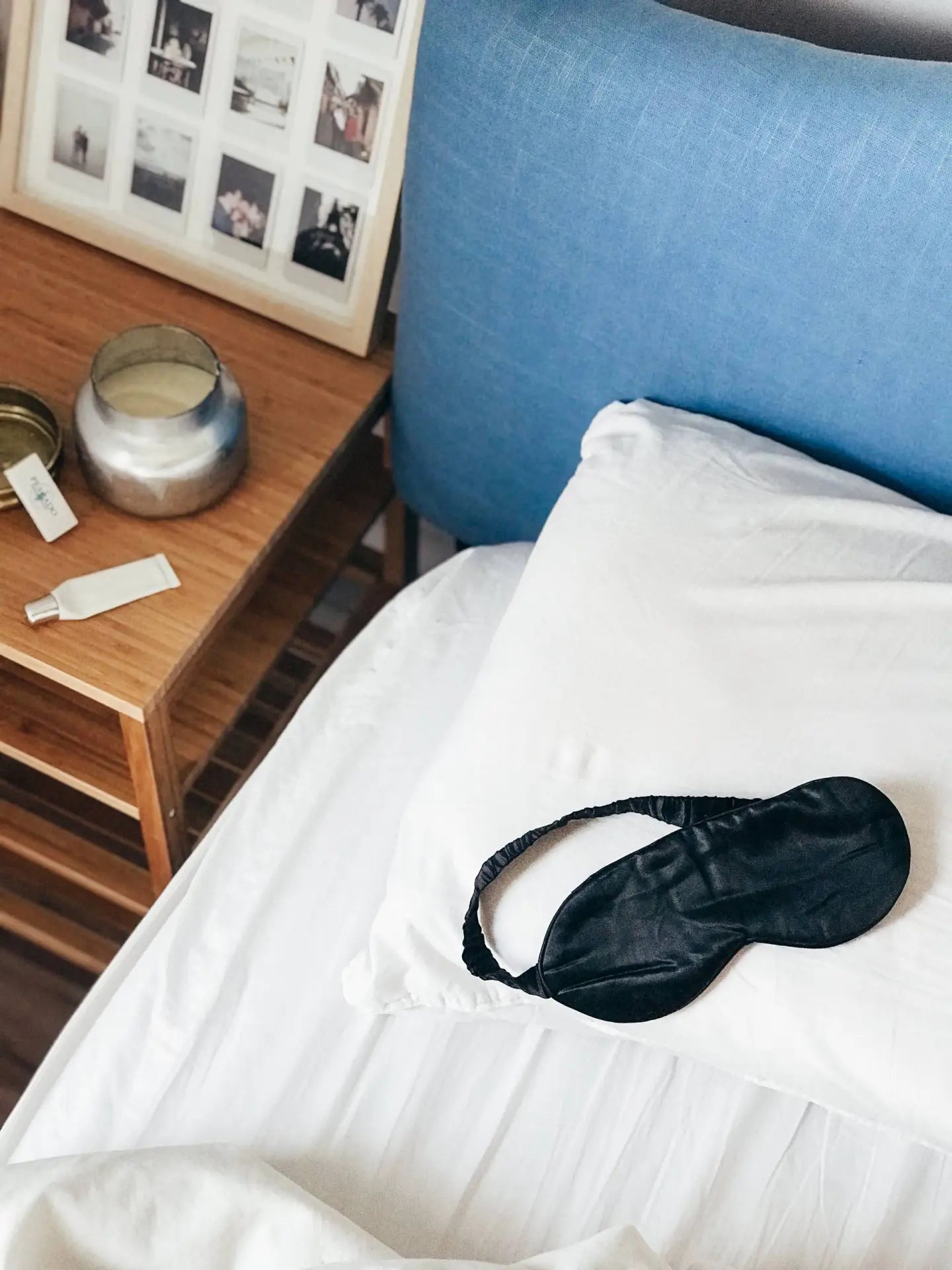 Lünely Double-Sided Silk Sleep Mask – Comfort & Total Darkness